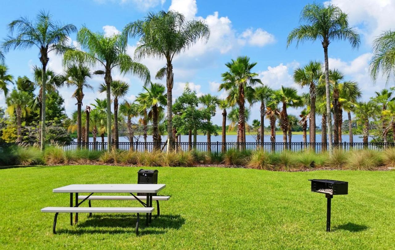 Stylish Condo At Vista Cay Resort Minutes To Wdw オーランド エクステリア 写真