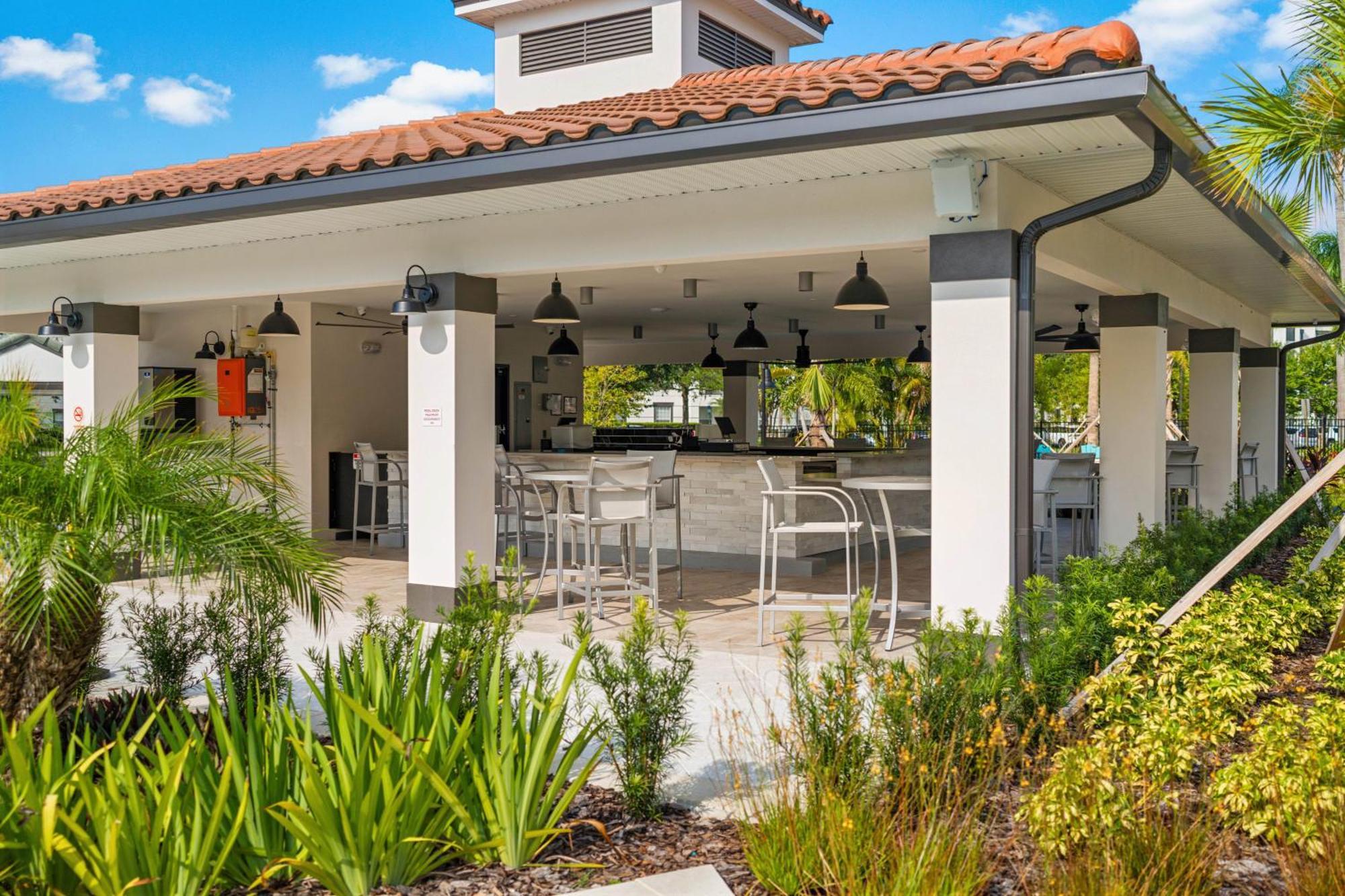 Stylish Condo At Vista Cay Resort Minutes To Wdw オーランド エクステリア 写真